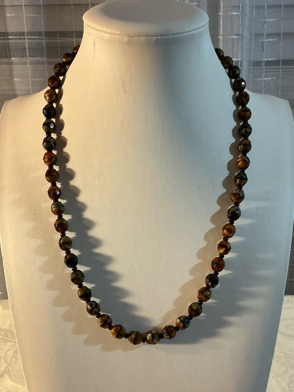 Tiger’s Eye Faceted Vintage Beaded Strand Gold Tone Necklace